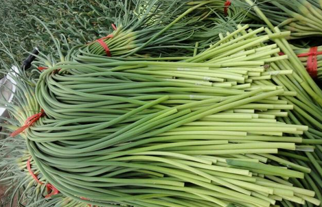 غولسامساق(蒜薹)