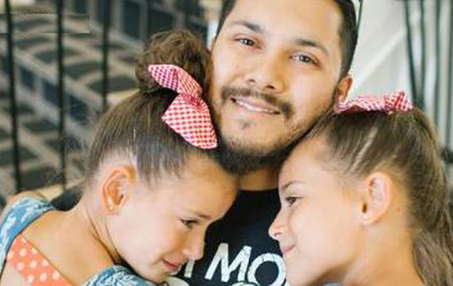 ئۆلۈمدىن قۇتۇلغان قىزنىڭ شەپقەتچىسىگە بىلدۈرگەن مىننەتدارلىقى