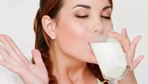 كالا سۈتى ئىچىدىغان ۋە پۇرچاق سۈتى ئىچىدىغان ئاياللاردىكى پەرق