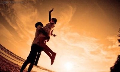 ئەرلەر ئۆمۈر بويى ئۇنتۇپ كىتەلمەيدىغان ئۈچ ئايال كىشى